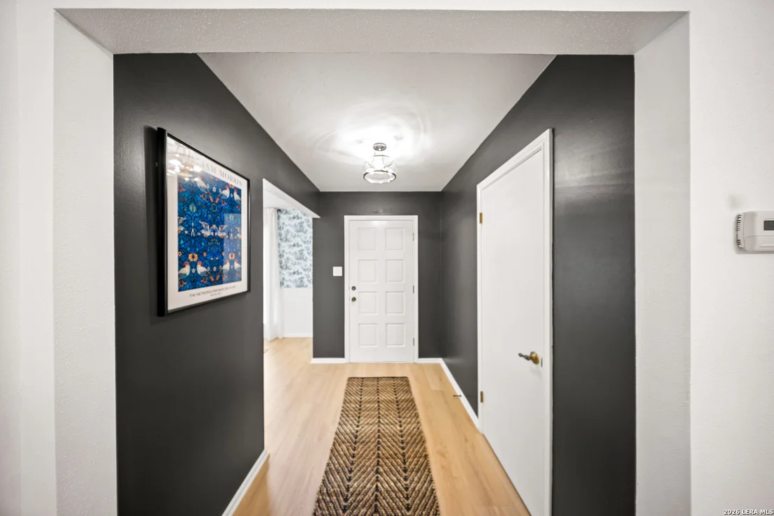 Photo of 2618 Shadow Cliff