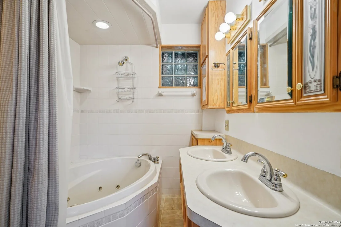 Photo of 230 Cade Loop