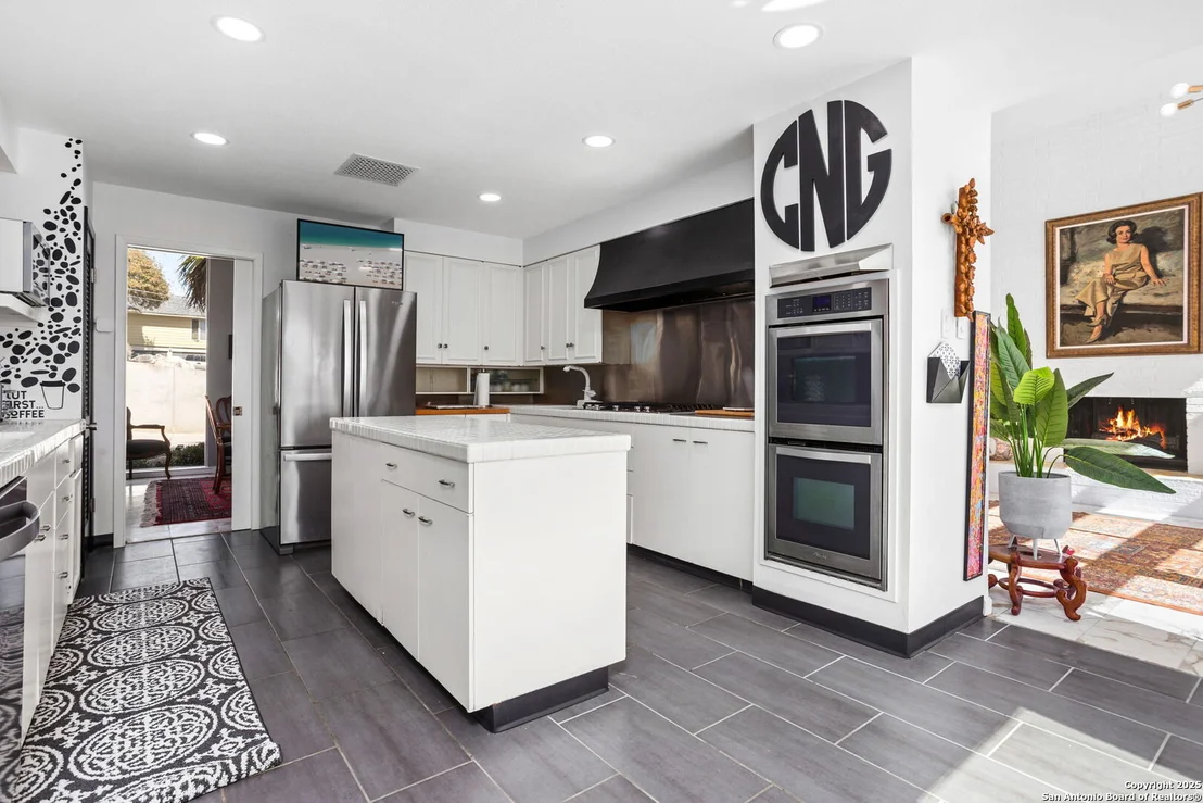 Photo of 4114 Willowbrook