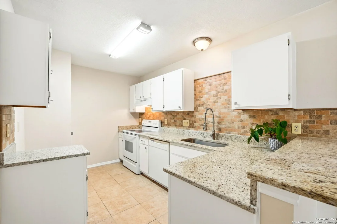 Photo of 10127 Pebblestone