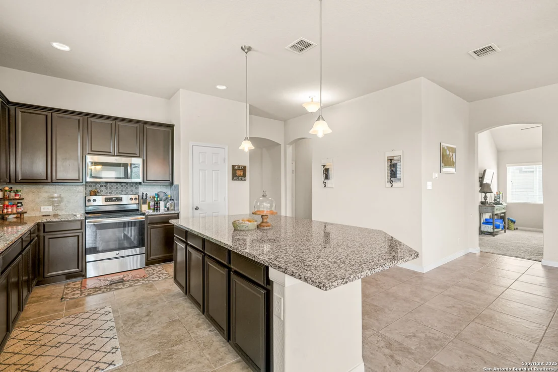 Photo of 8713 STACKSTONE