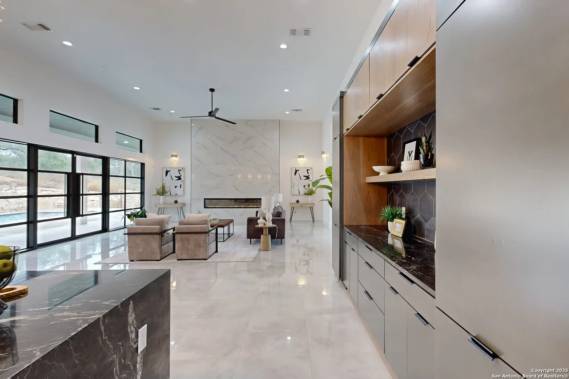 Photo of 1356 Capitare