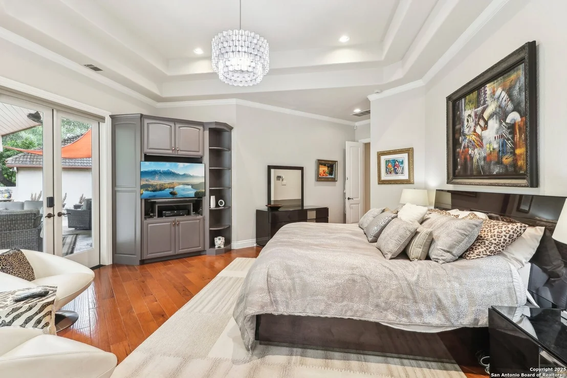 Photo of 908 La Puerta