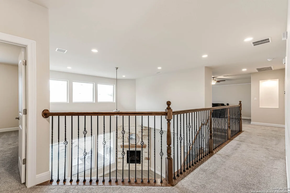 Photo of 17419 Hillsedge