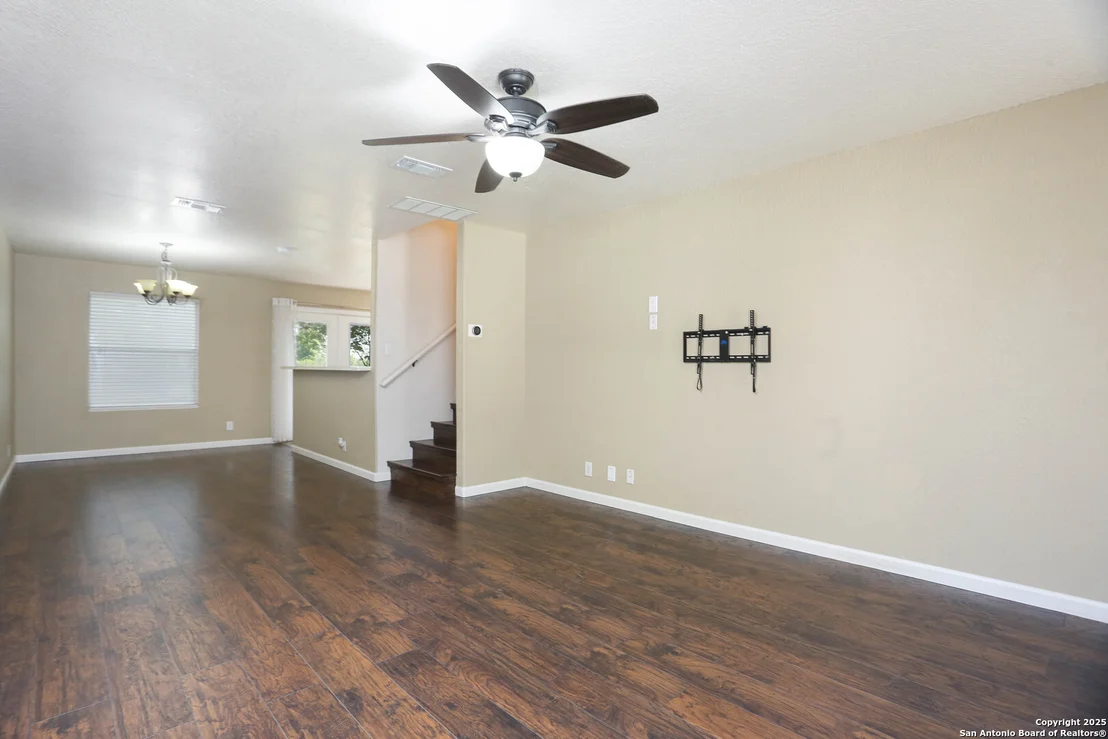 Photo of 7 Brieley Ln