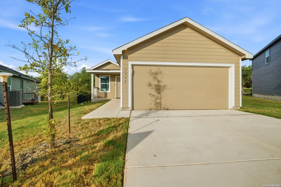 Photo of 1355 Art Wall Way