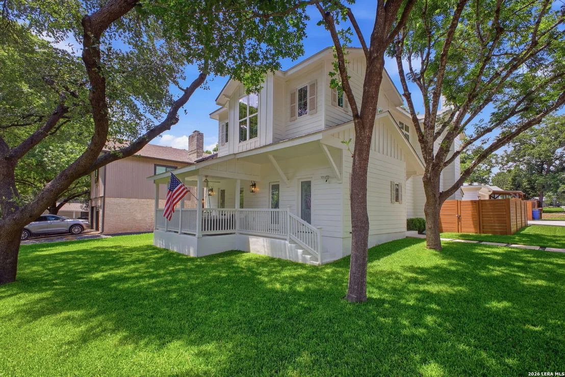 Photo of 301 OGDEN LN