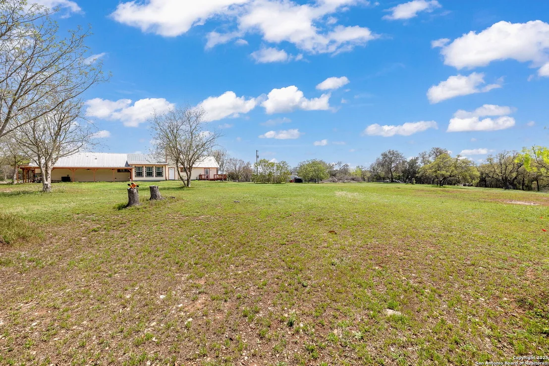 Photo of 404 Lake Rd