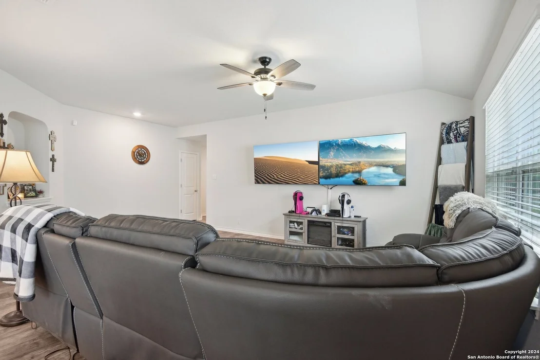 Photo of 14330 FLINT PATH