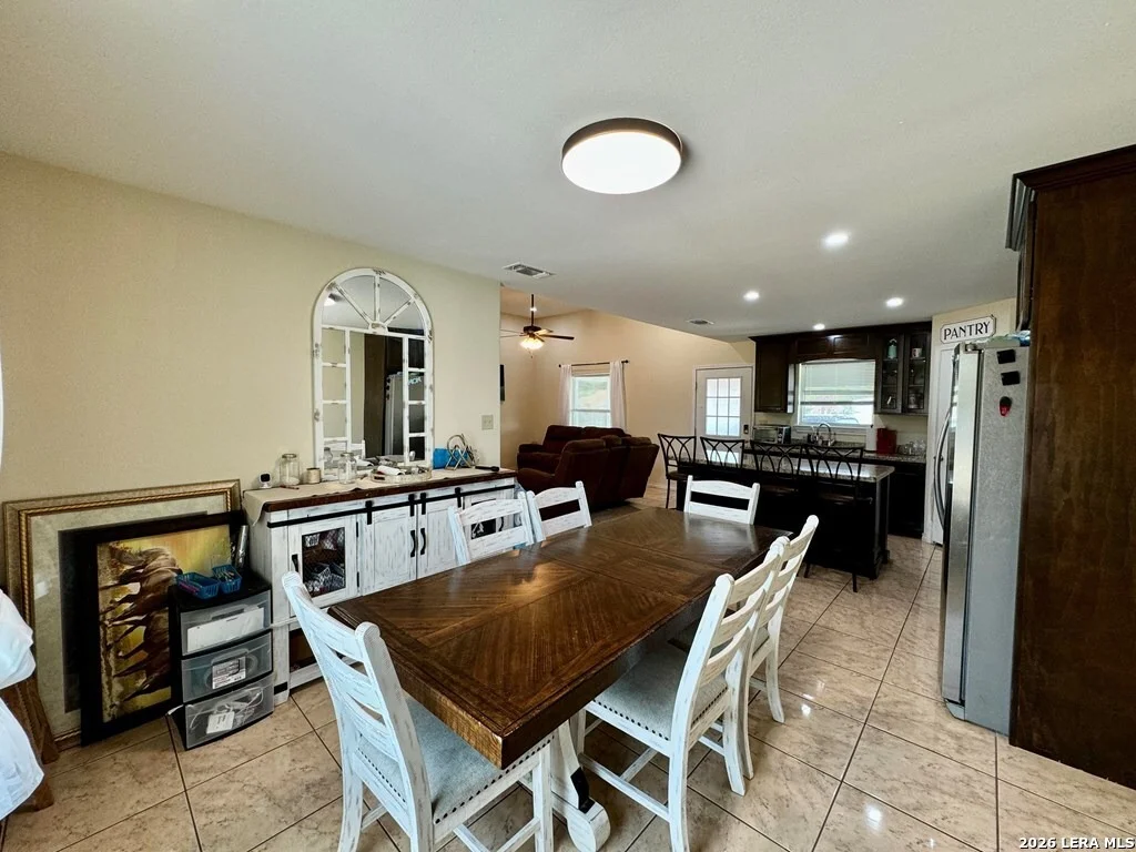 Photo of 698 Paco St