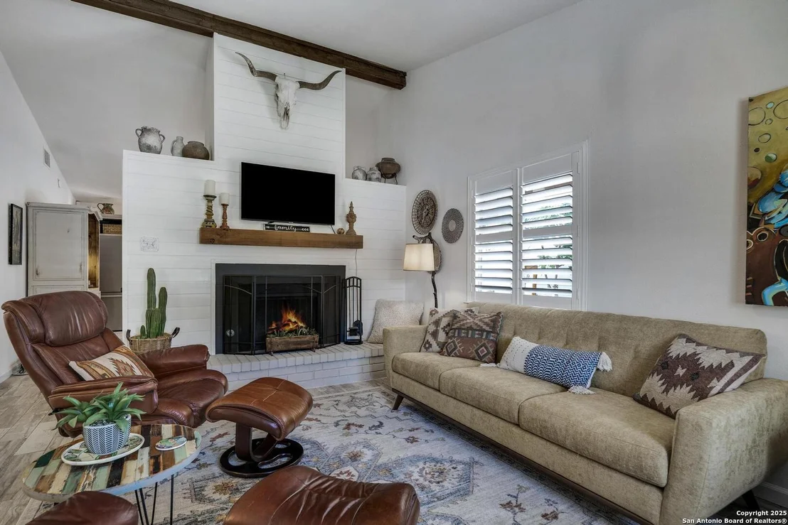 Photo of 13642 Princes Knolls