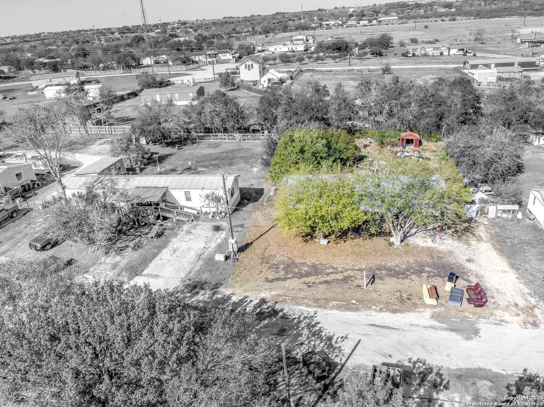 Photo of 1122 Valeria
