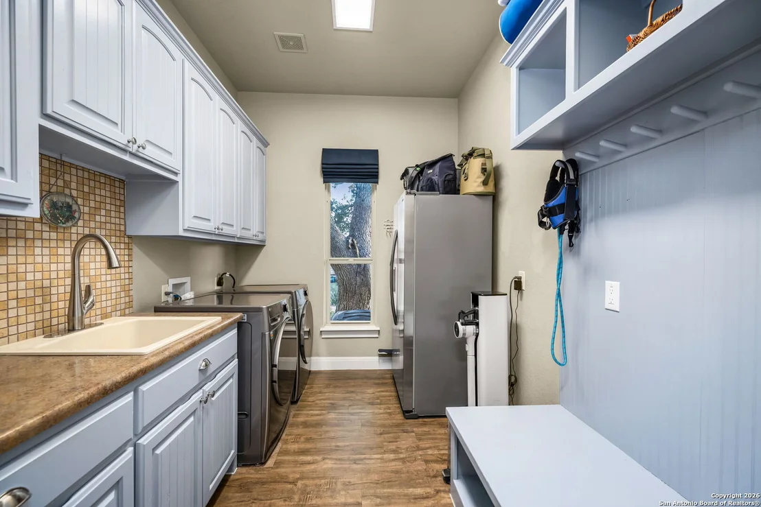 Photo of 1190 Sapling Spring
