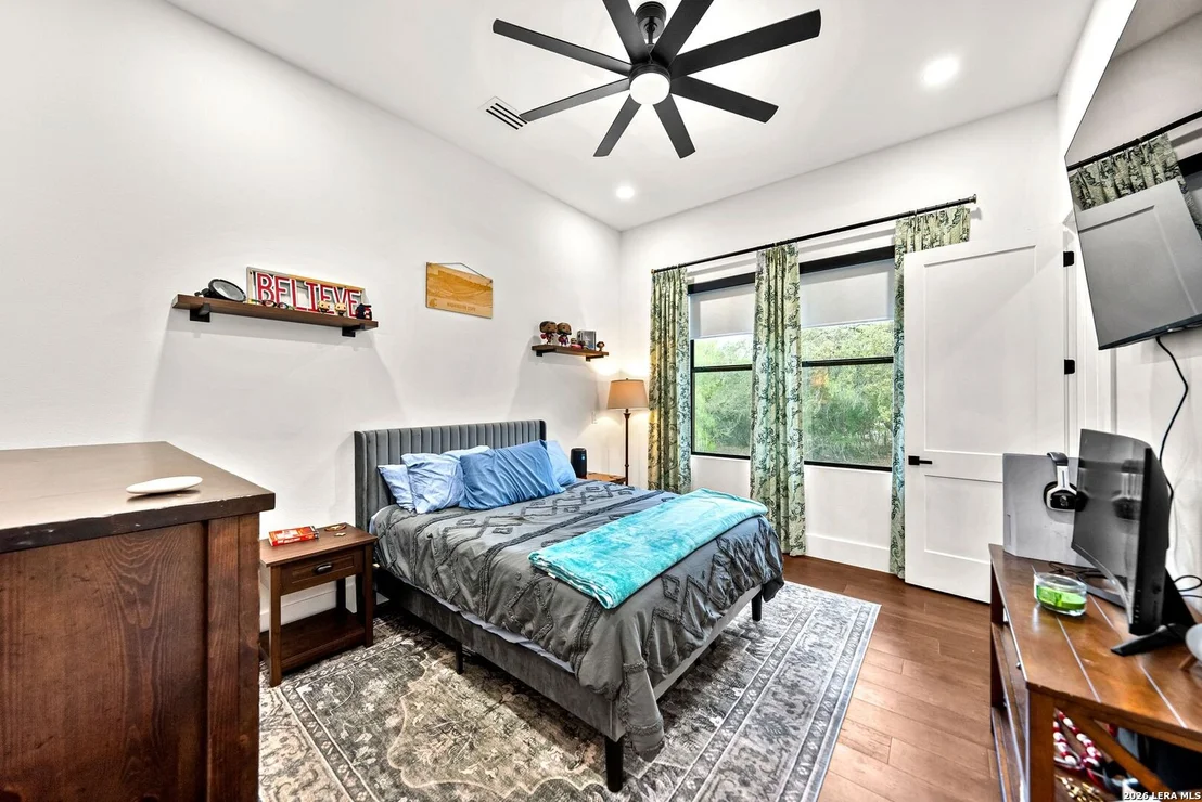Photo of 721 Timber Bluff