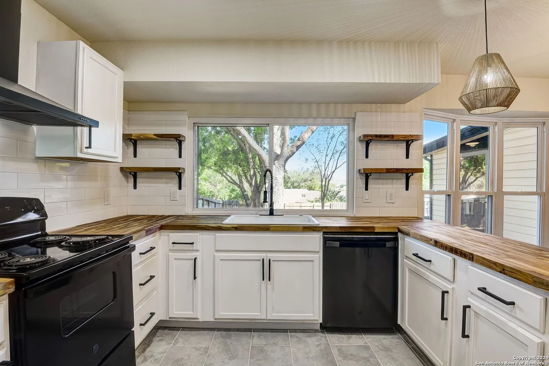 Photo of 12047 Wilderness Trail