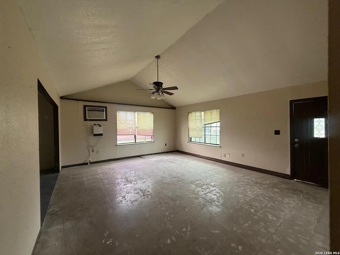 Photo of 3294 FRESNO LOOP