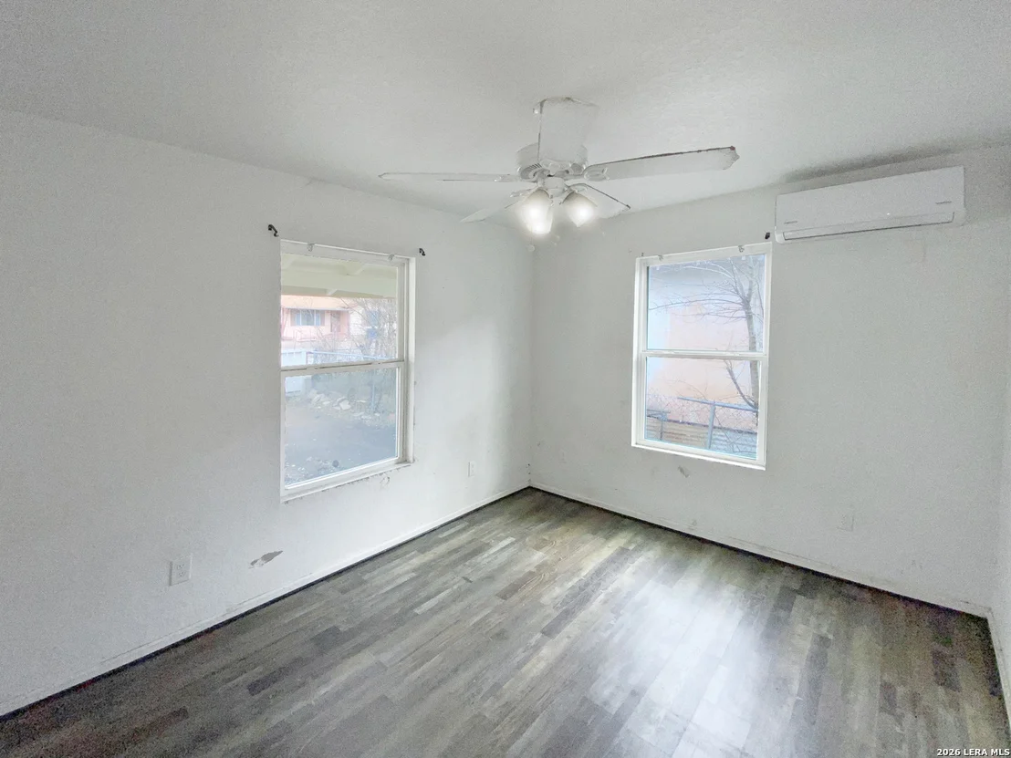 Photo of 206 Plainview
