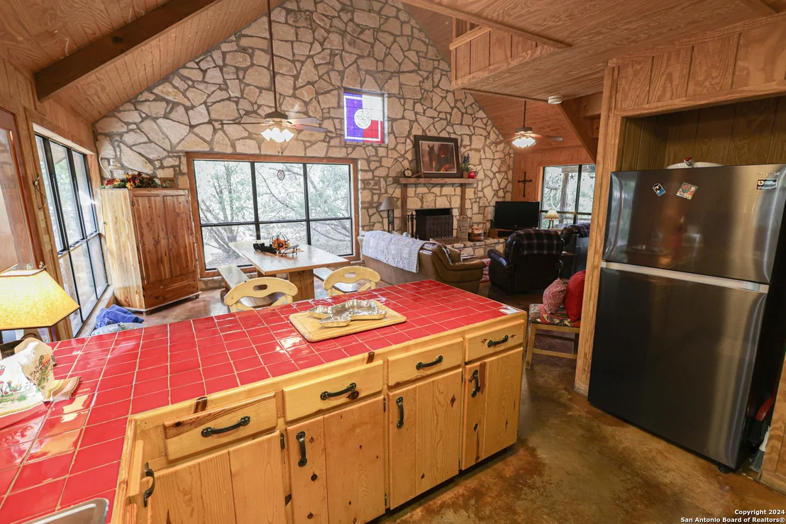 Photo of 1177 RIVER RD
