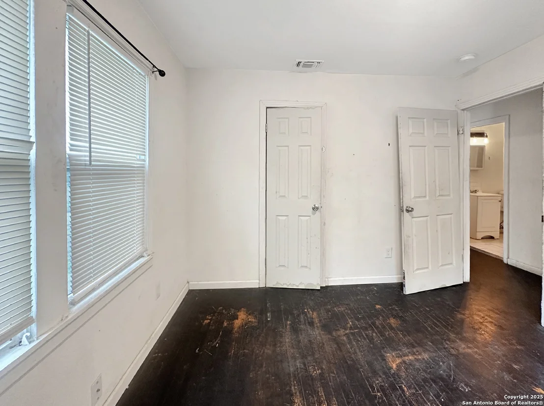 Photo of 307 Muegge