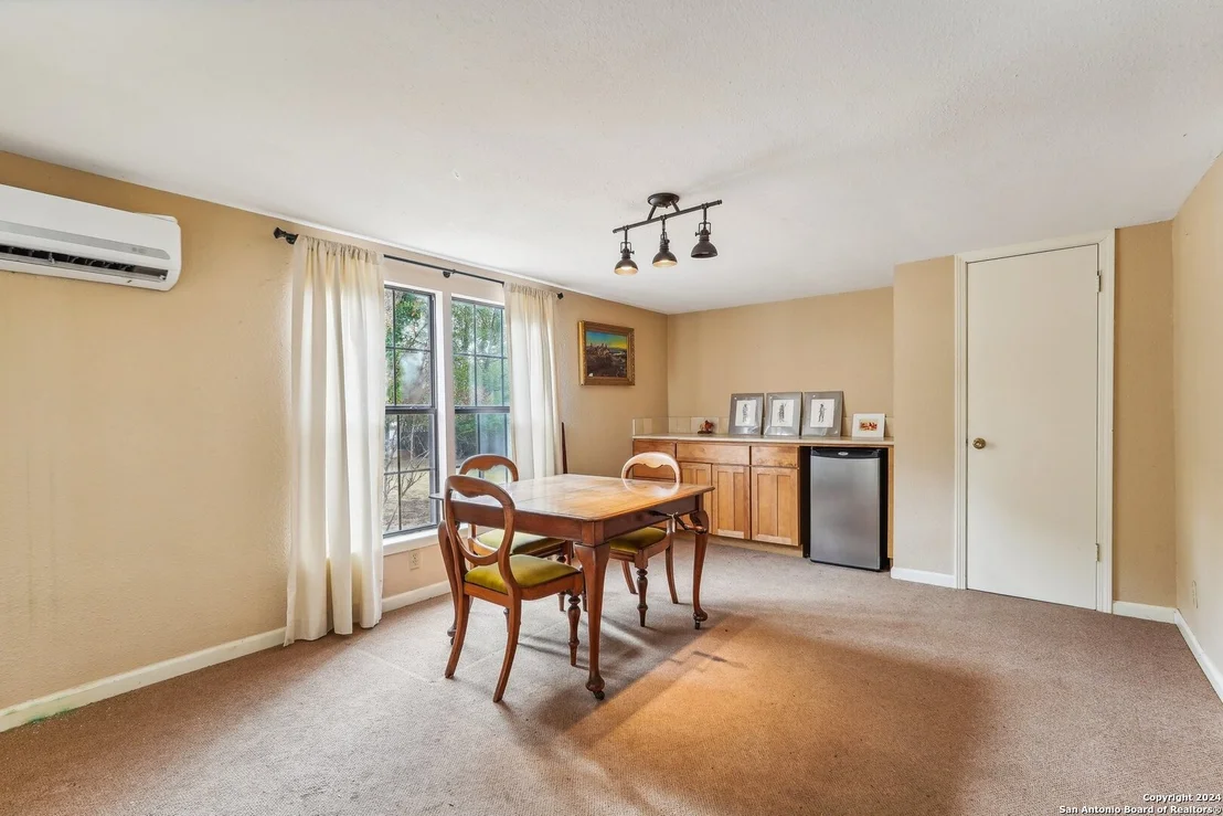 Photo of 913 Jackson Rd