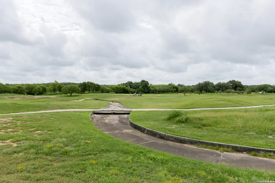 Photo of 469 MIDDLE GREEN LOOP