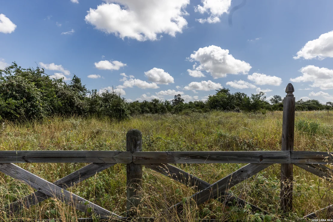 Photo of 709 COUNTY ROAD 6723