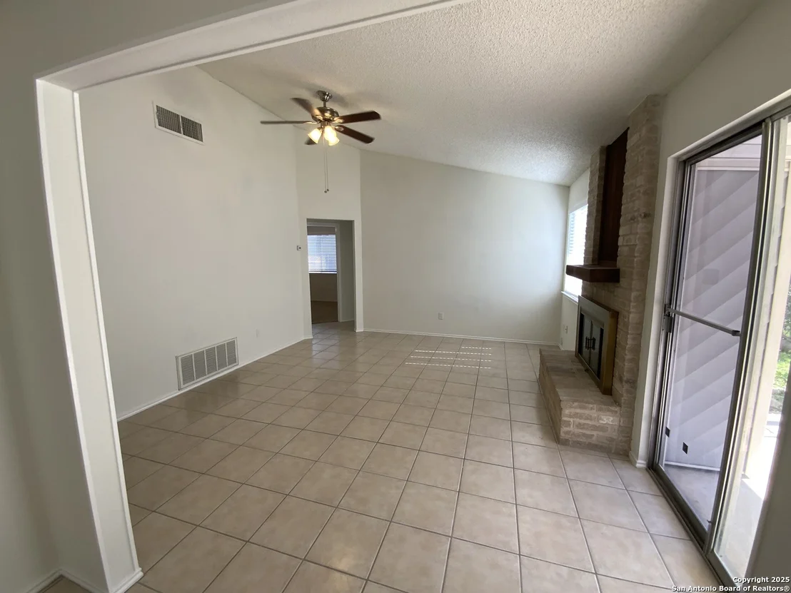 Photo of 12114 STONEY BEND ST