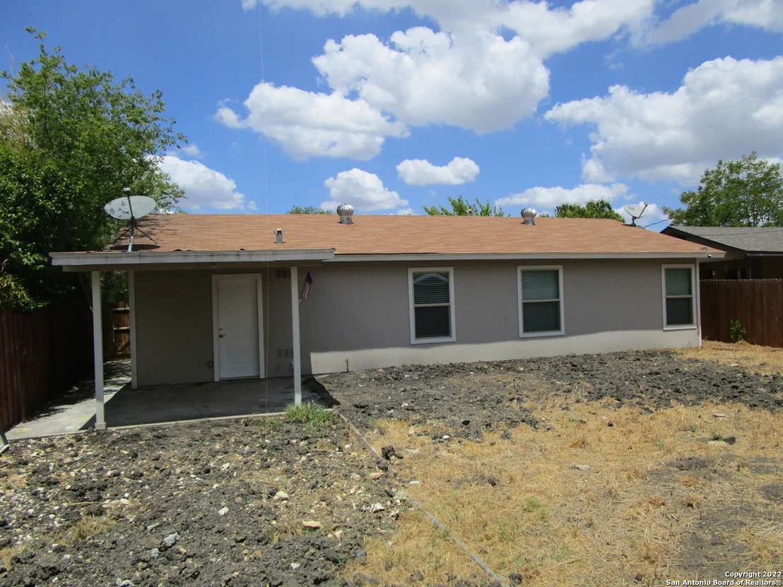 Photo of 910 REXFORD DR