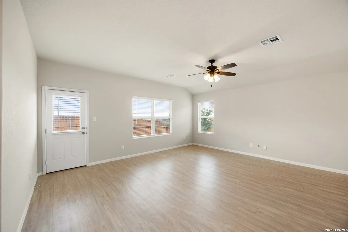Photo of 14011 Feed Park