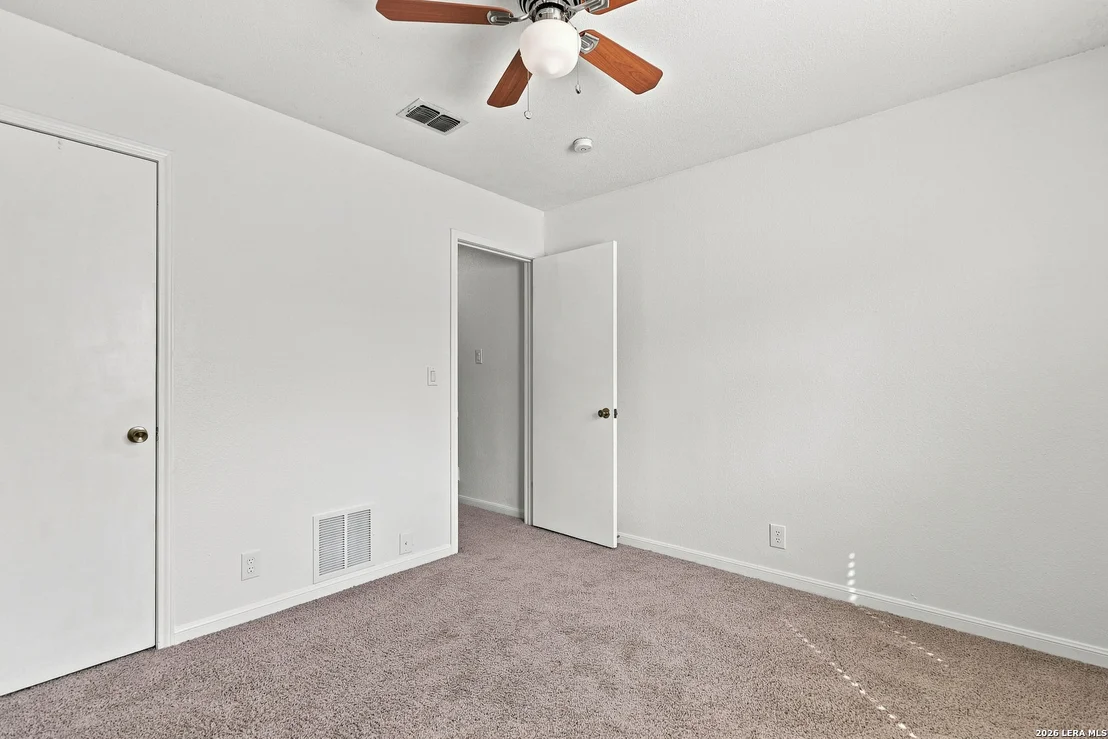 Photo of 5946 Spring Cluster