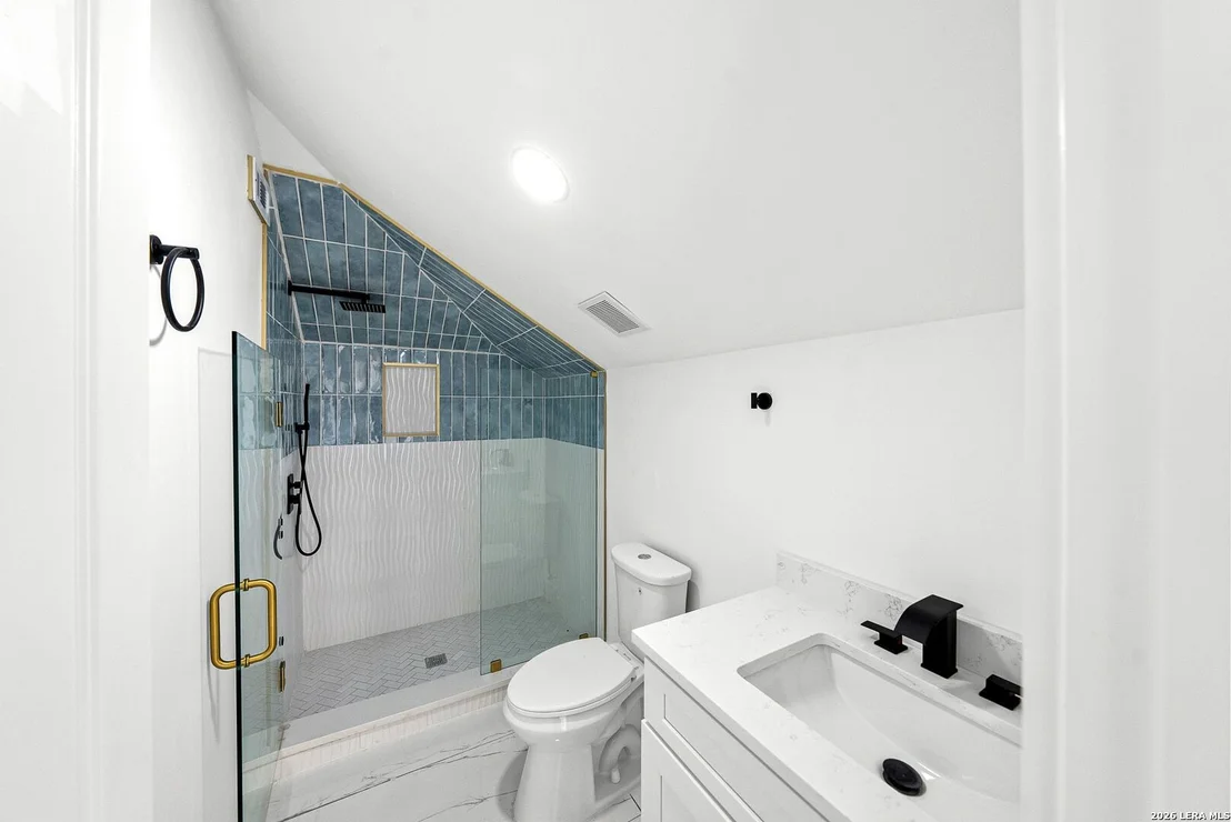 Photo of 7166 Newman Blvd