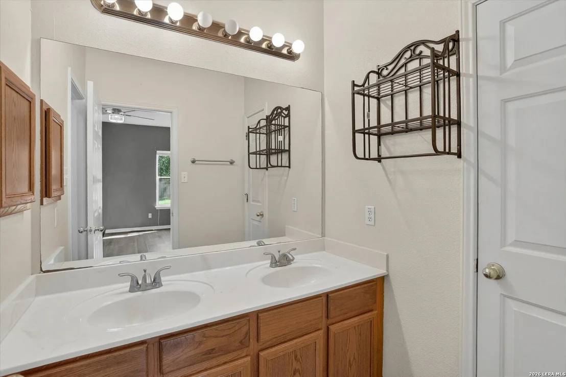 Photo of 5386 Chestnut View