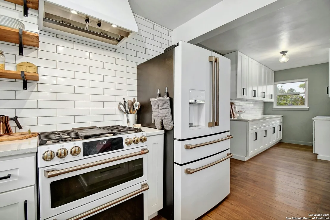 Photo of 10707 Mount Ida