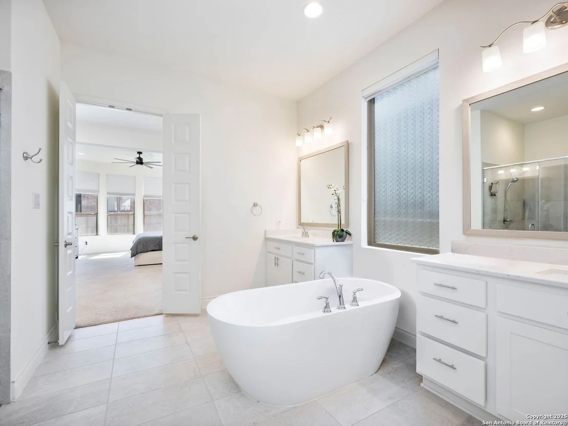 Photo of 9032 Beacon Ridge