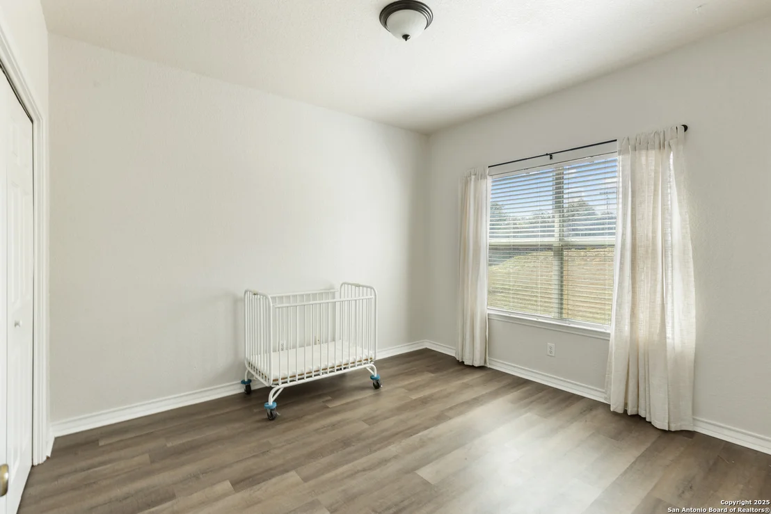 Photo of 325 Howard Dr
