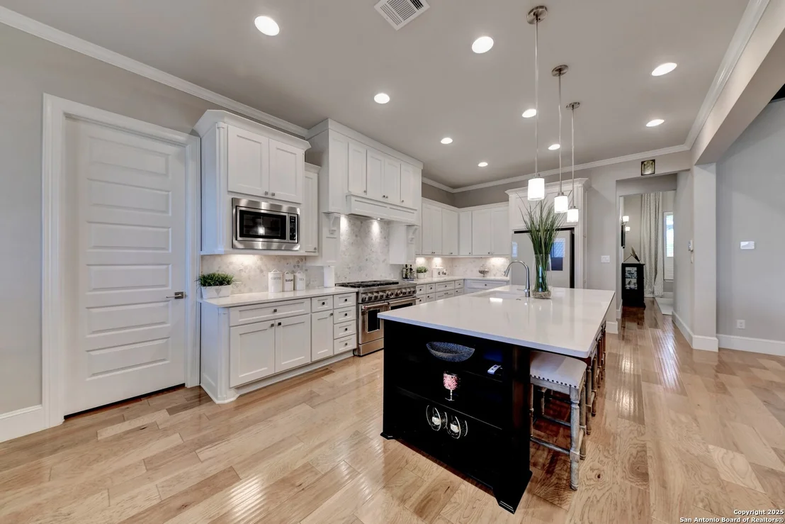 Photo of 4016 Abasolo