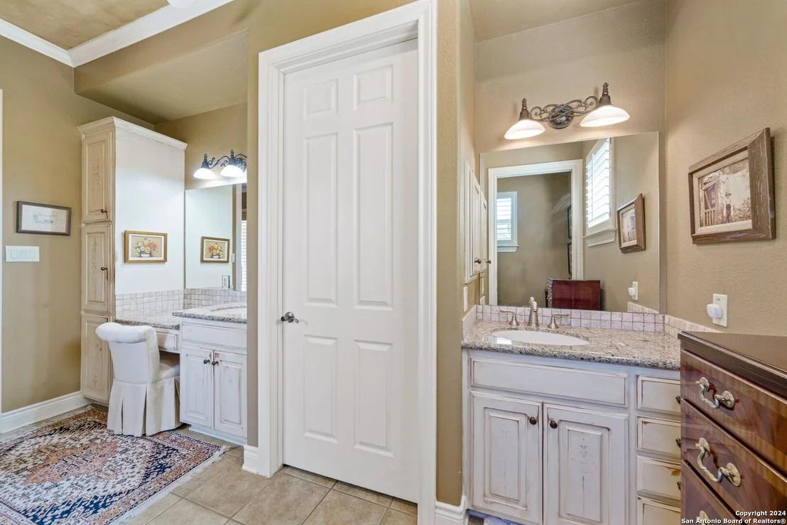 Photo of 24910 ESTANCIA CIR