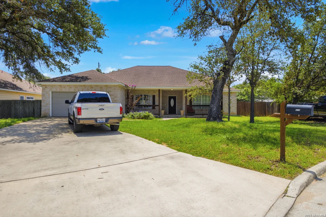 Photo of 313 Howard Dr