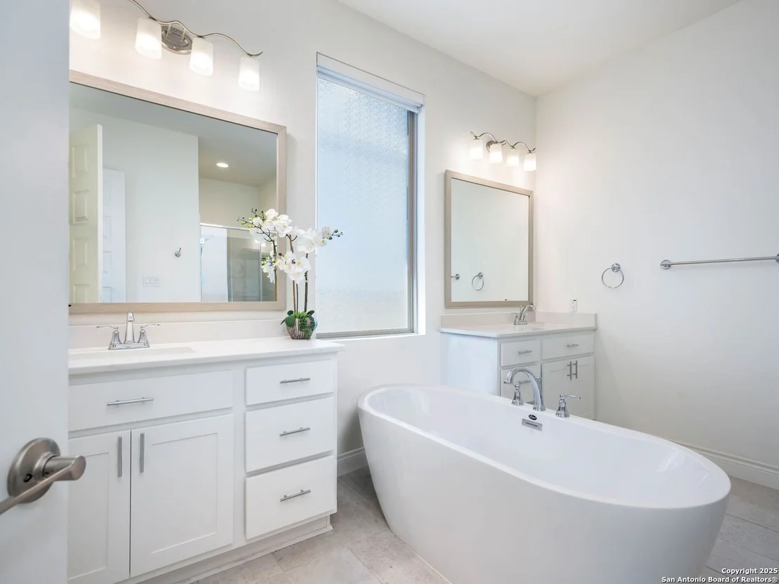 Photo of 9032 Beacon Ridge