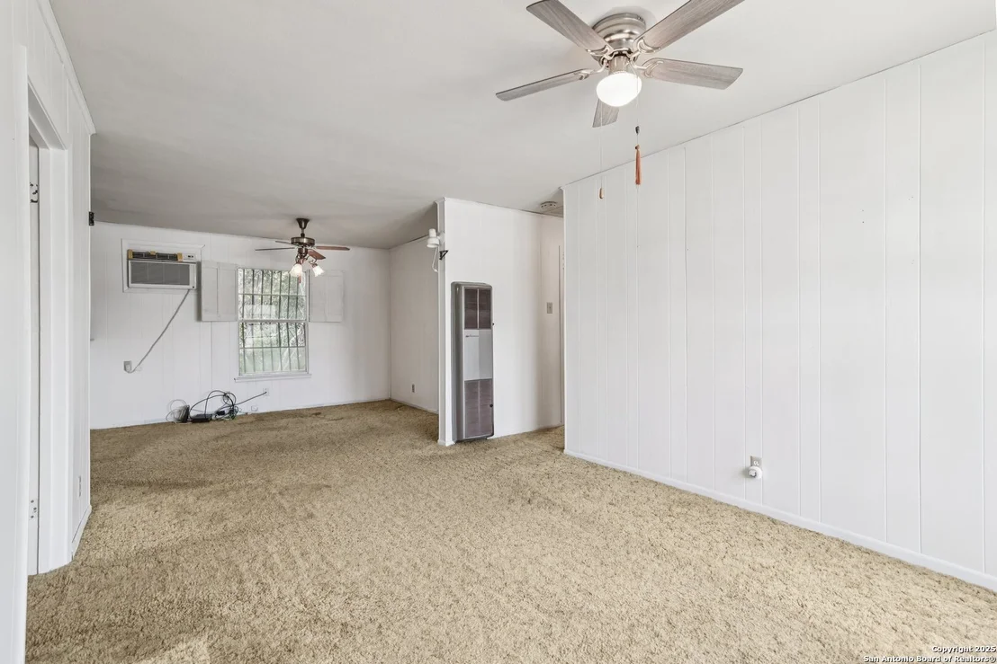 Photo of 5547 Middlefield Dr