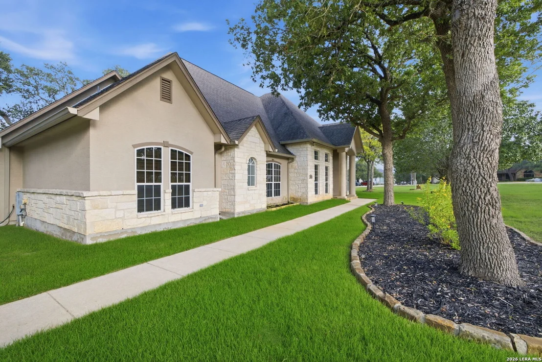 Photo of 1120 Glenwood Loop