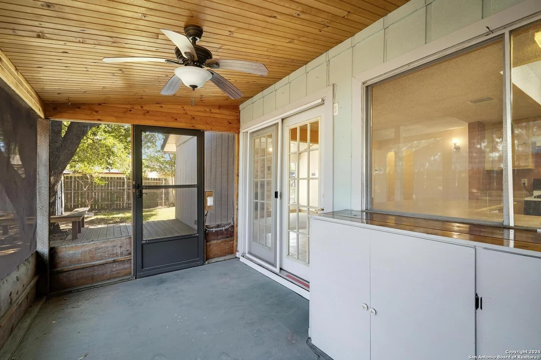 Photo of 3334 Meadow