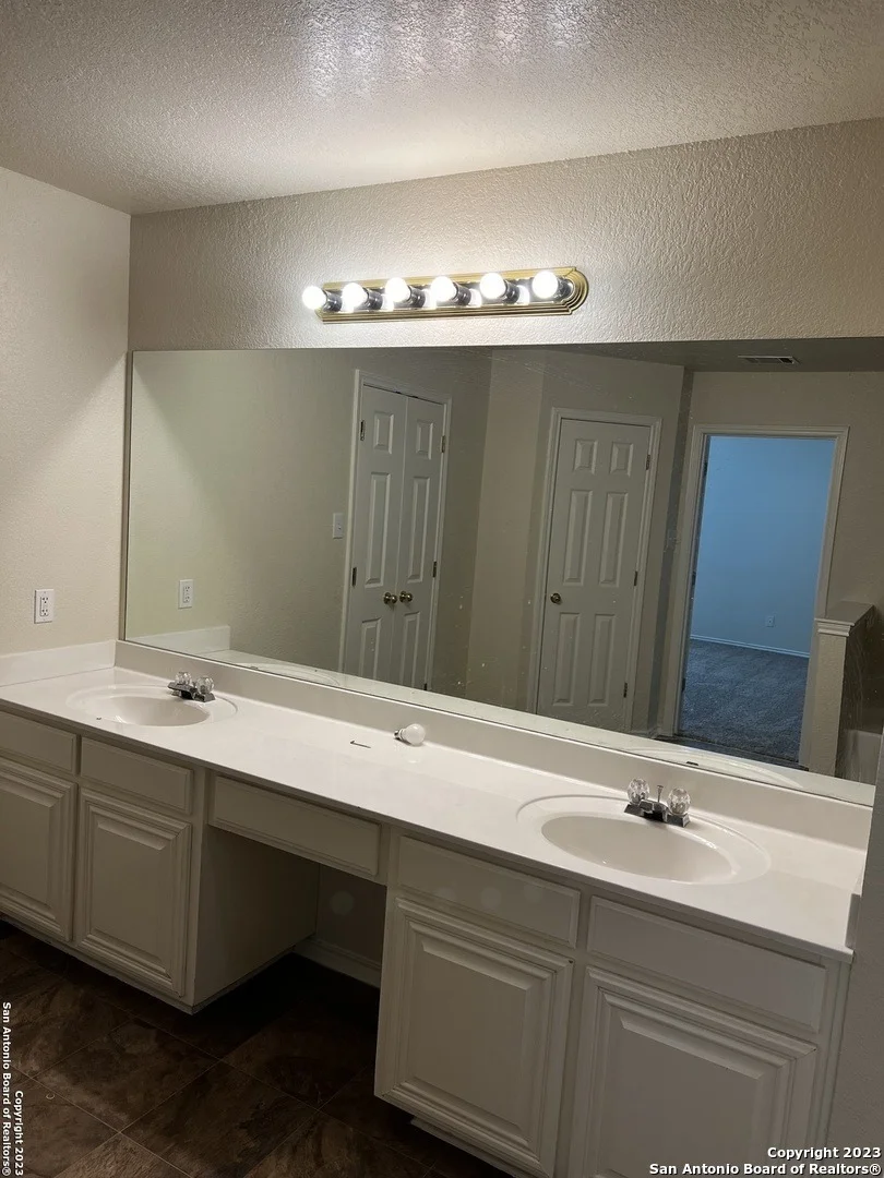 Photo of 12610 Point Sound