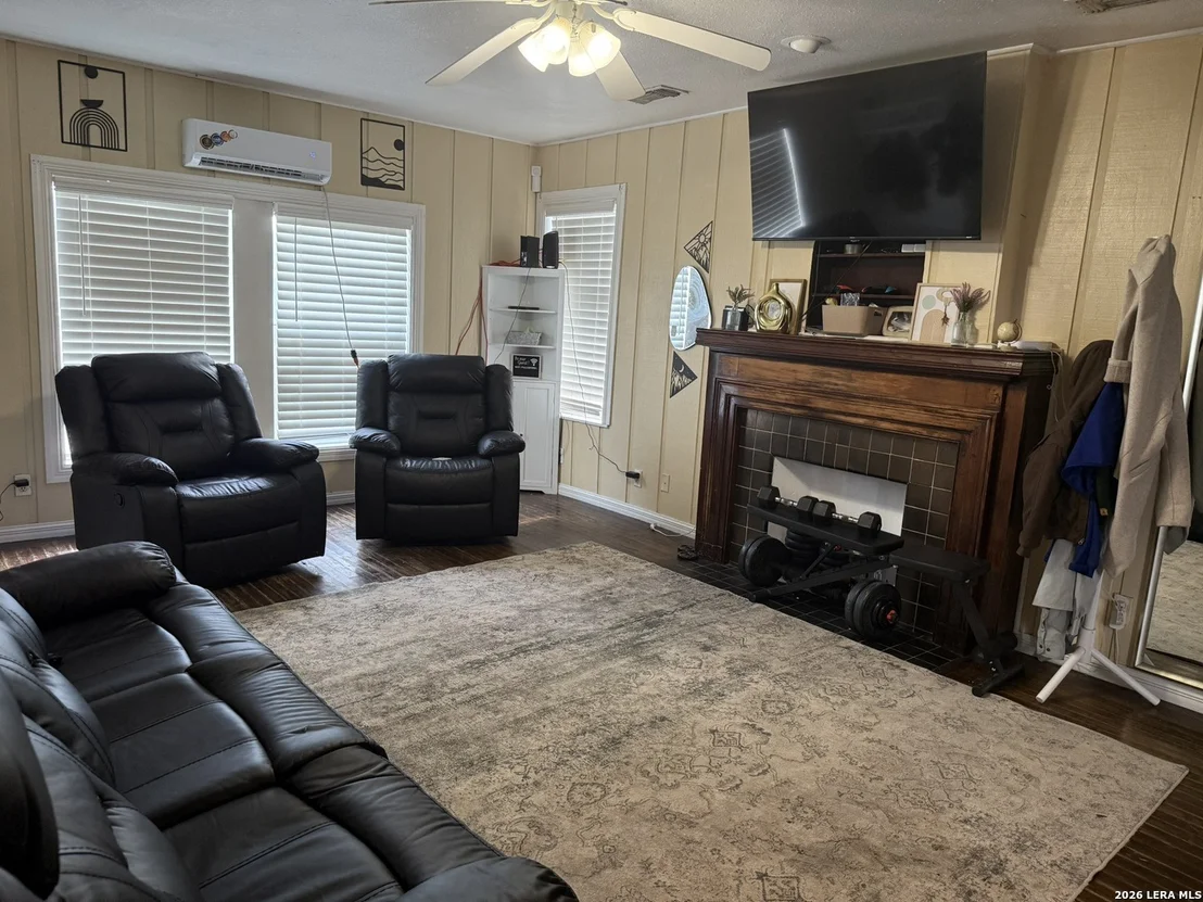 Photo of 207 McGloin St