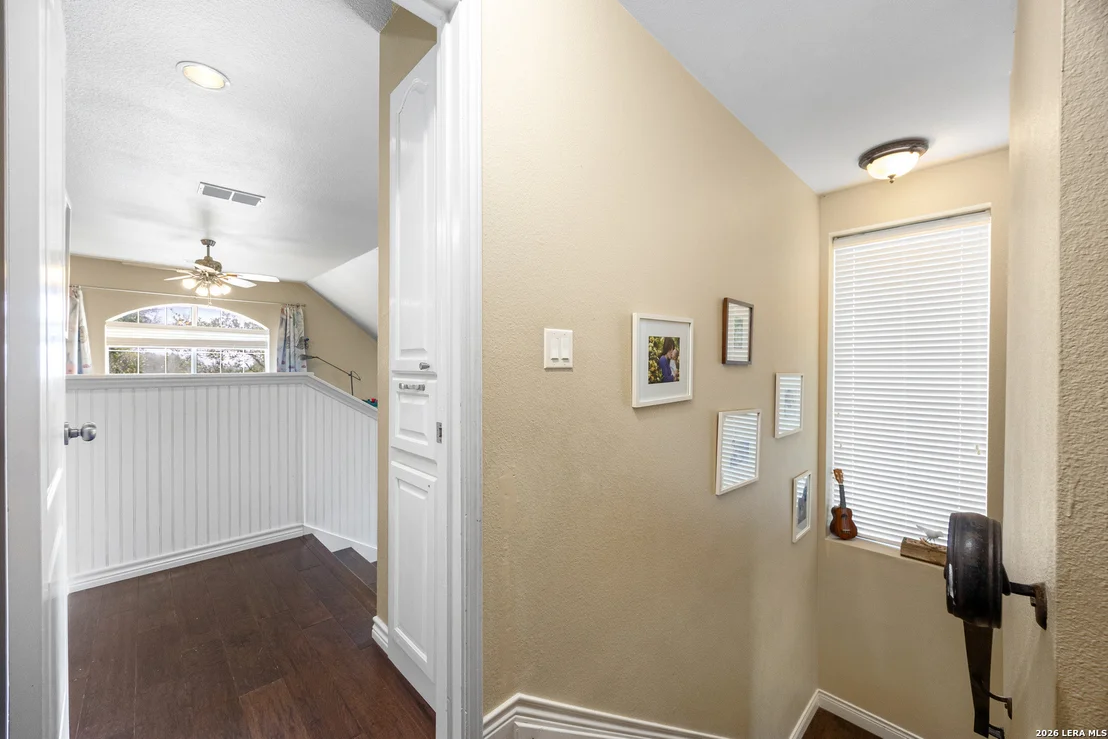 Photo of 1059 Flagstone