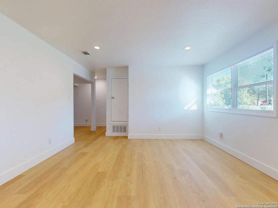 Photo of 215 Artemis