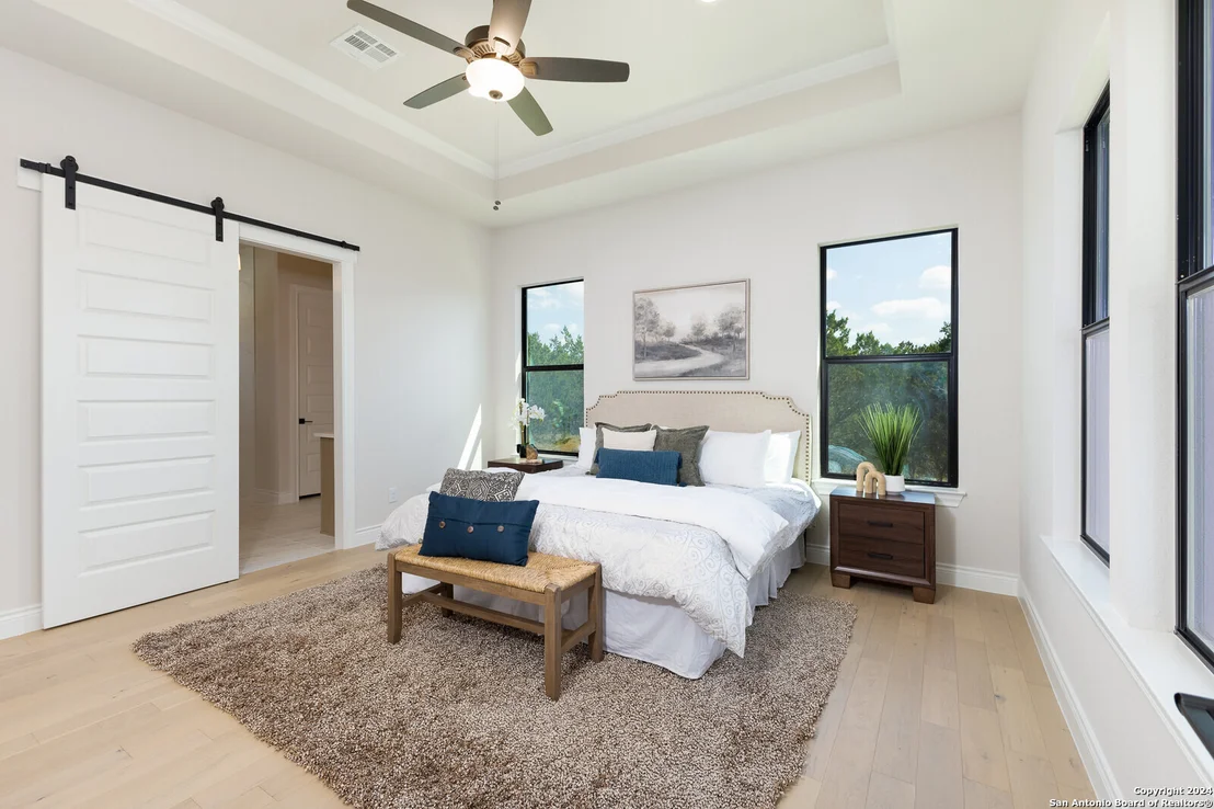 Photo of 335 TOUCAN DR