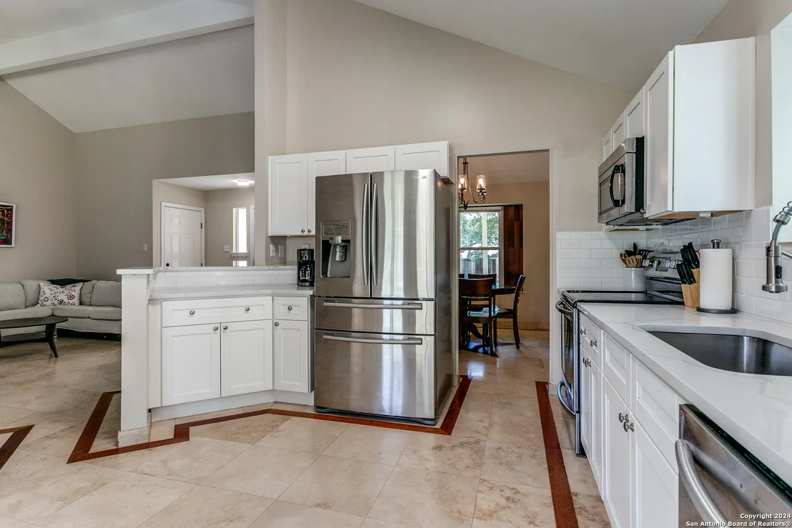 Photo of 8113 FOREST DAWN