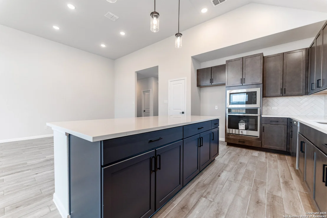 Photo of 154 Ednie Ln