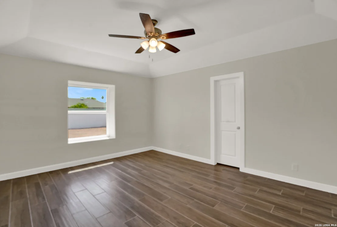 Photo of 602 ATLANTA DR
